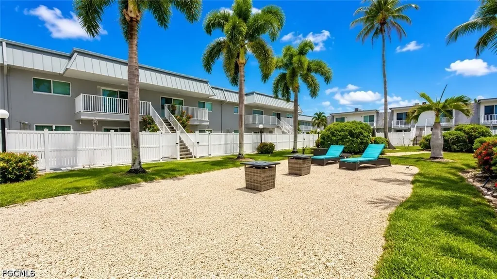 6777 Winkler Road Fort Myers FL 33919