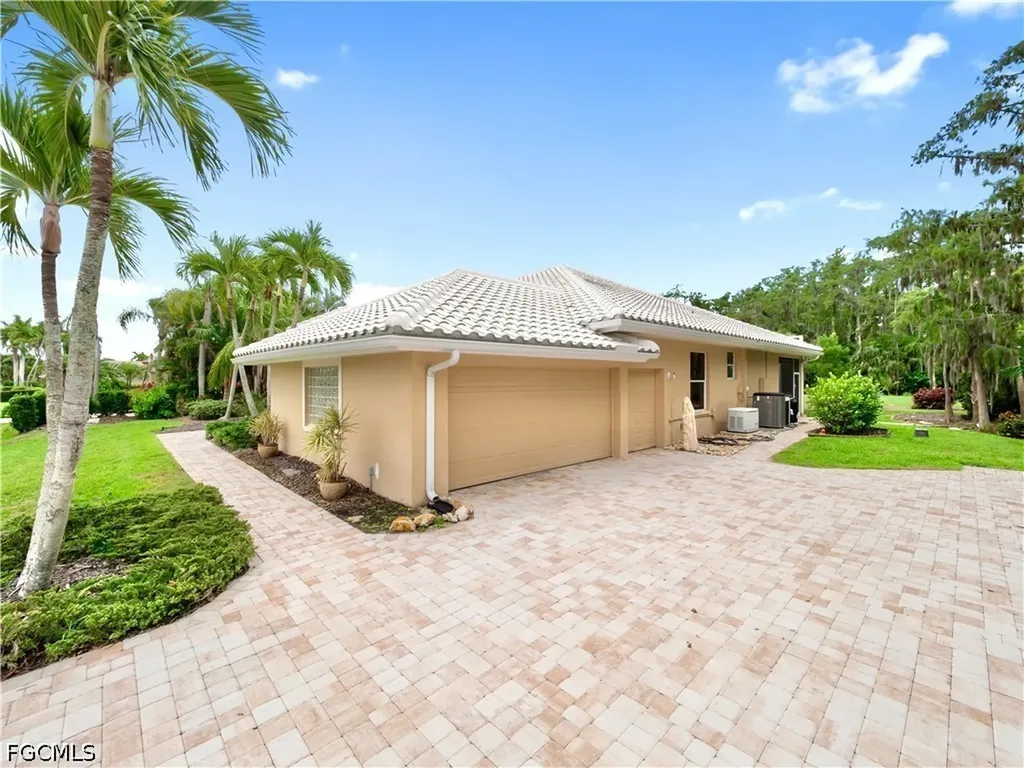 8160 Glenfinnan Circle Fort Myers FL 33912