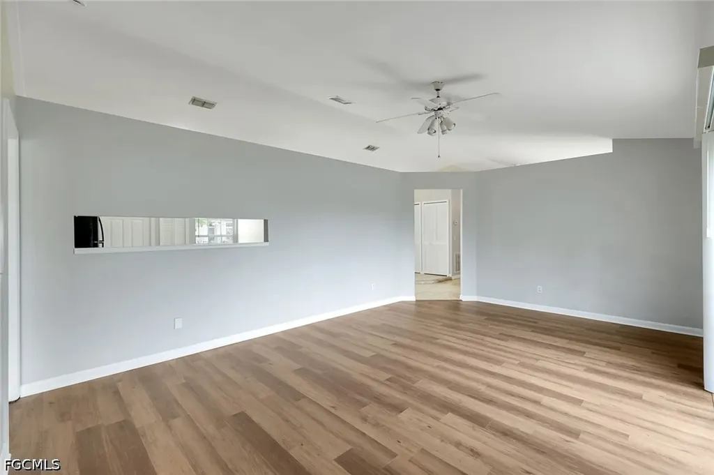 1409 SW 11th Place Cape Coral FL 33991
