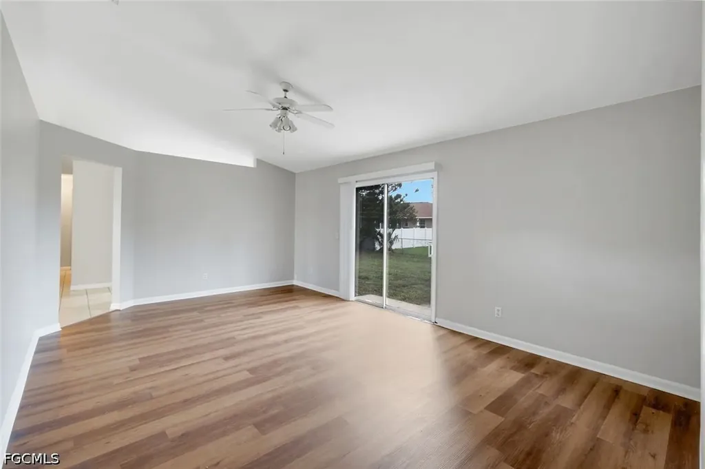 1409 SW 11th Place Cape Coral FL 33991