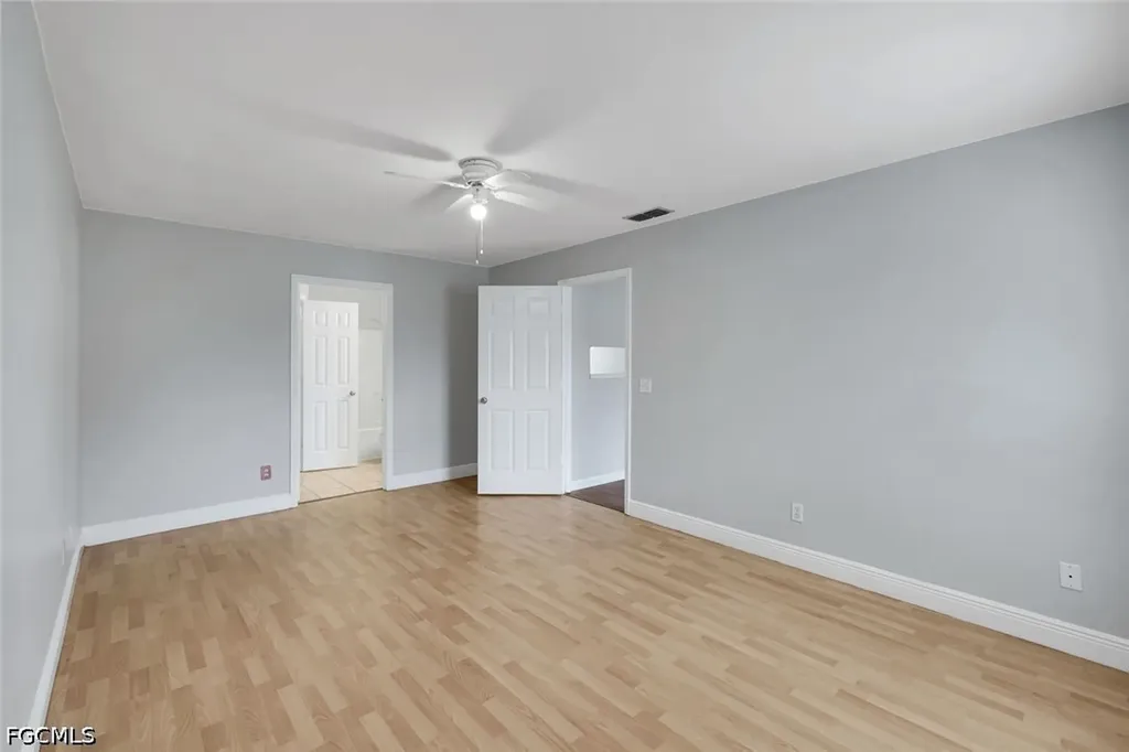 1409 SW 11th Place Cape Coral FL 33991