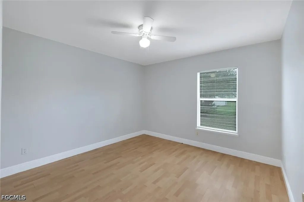1409 SW 11th Place Cape Coral FL 33991