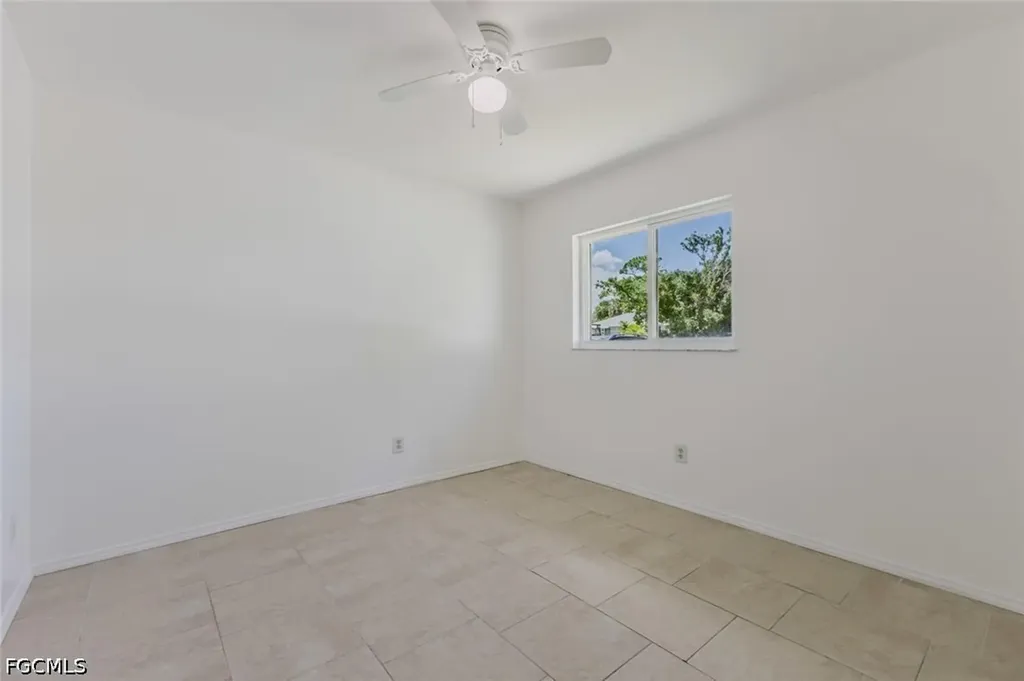 16595 Davis Road Fort Myers FL 33908