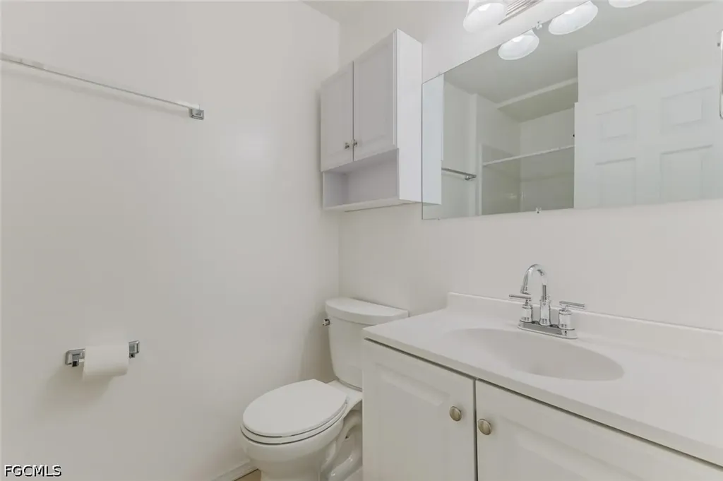 16595 Davis Road Fort Myers FL 33908