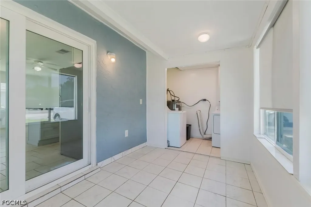 16595 Davis Road Fort Myers FL 33908