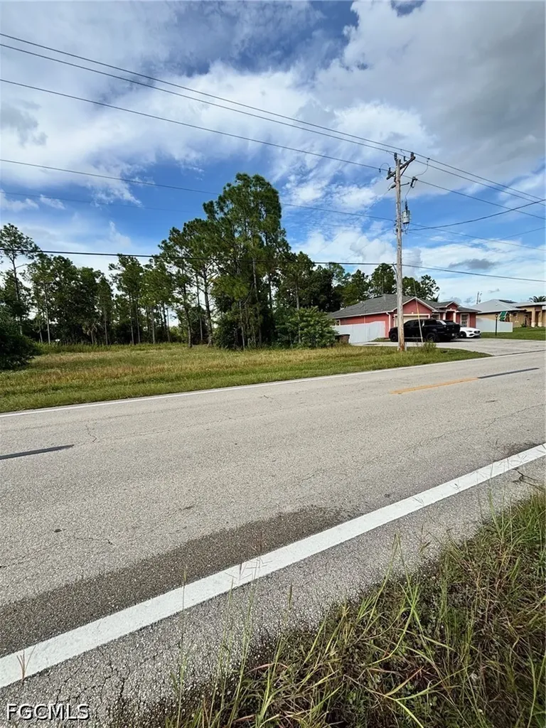14 W 10th Street Lehigh Acres FL 33972