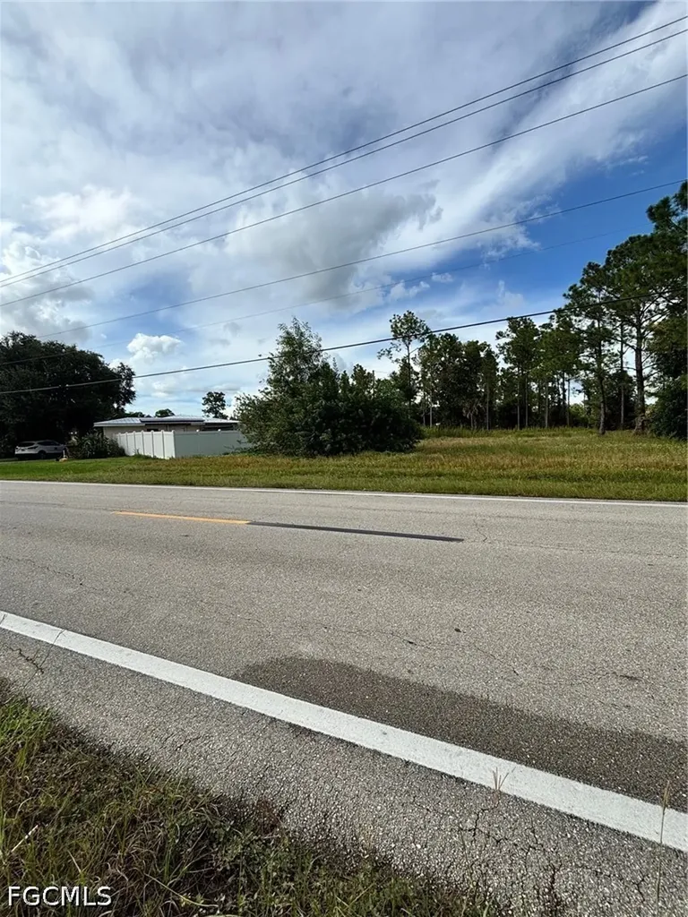 14 W 10th Street Lehigh Acres FL 33972