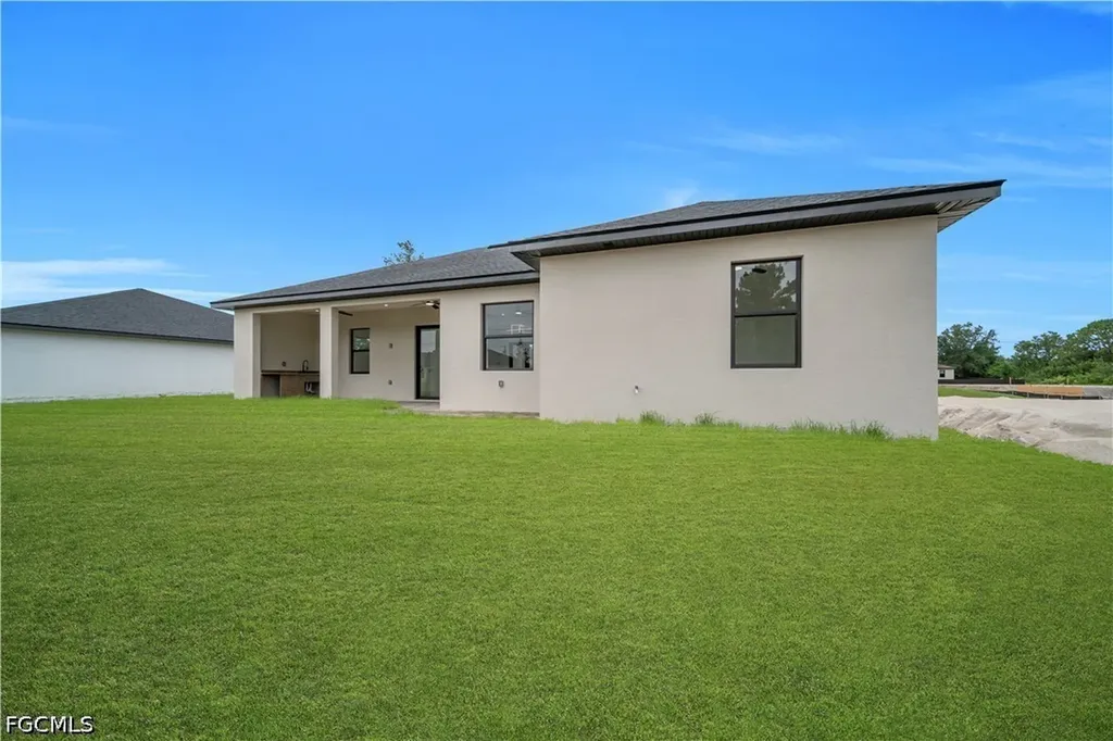 3312 3rd Street SW Lehigh Acres FL 33976