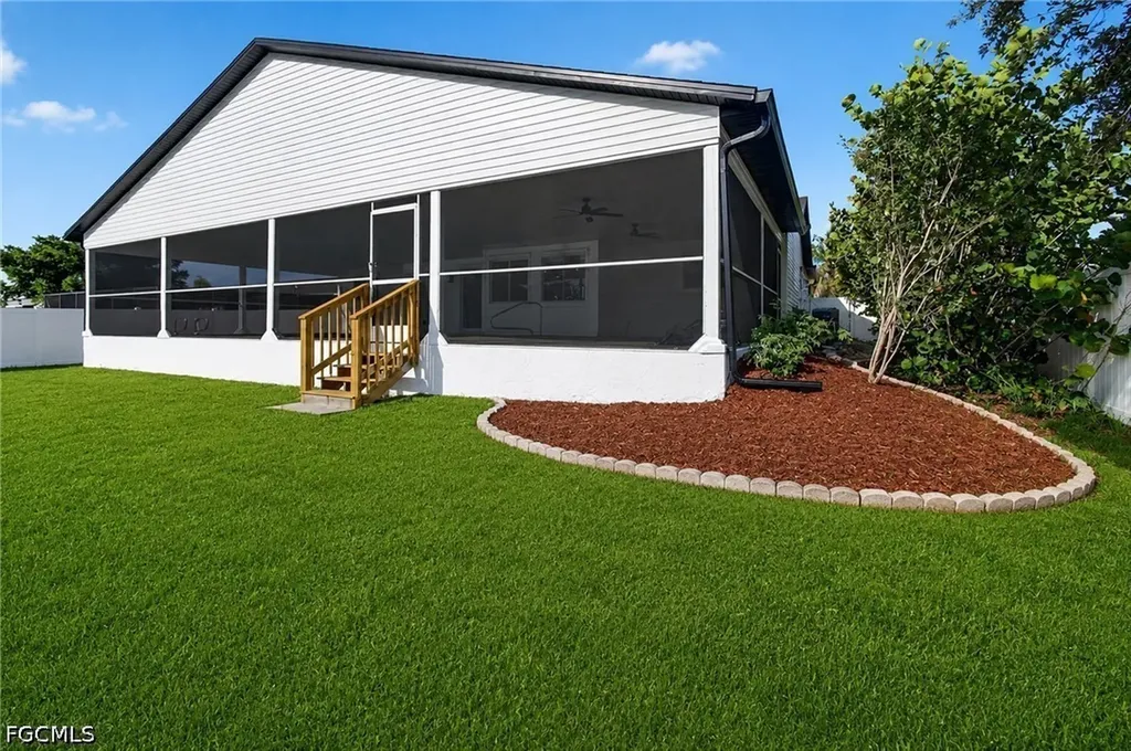 18521 Phlox Drive Fort Myers FL 33967