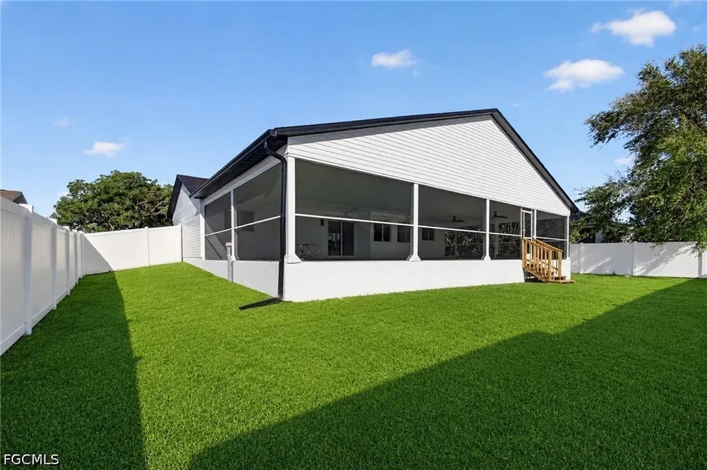 18521 Phlox Drive Fort Myers FL 33967