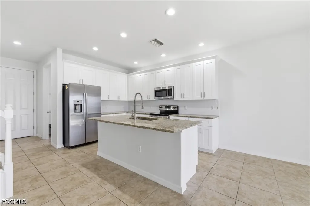 2639 Bellingham Court Cape Coral FL 33991