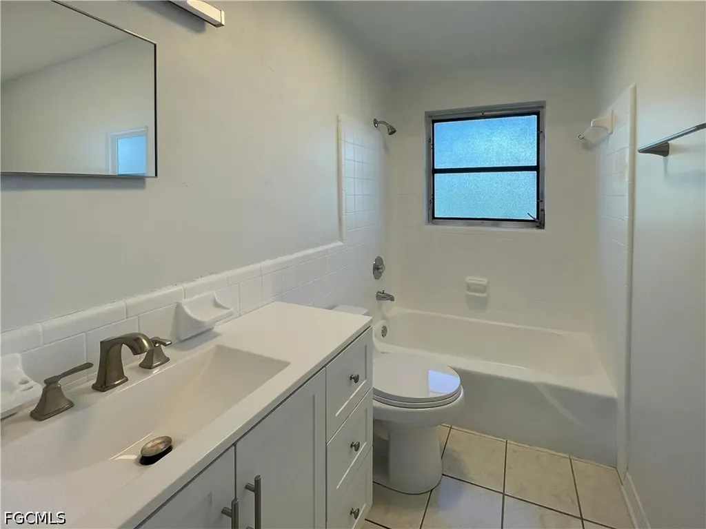 4009 SE 19th Avenue Cape Coral FL 33904