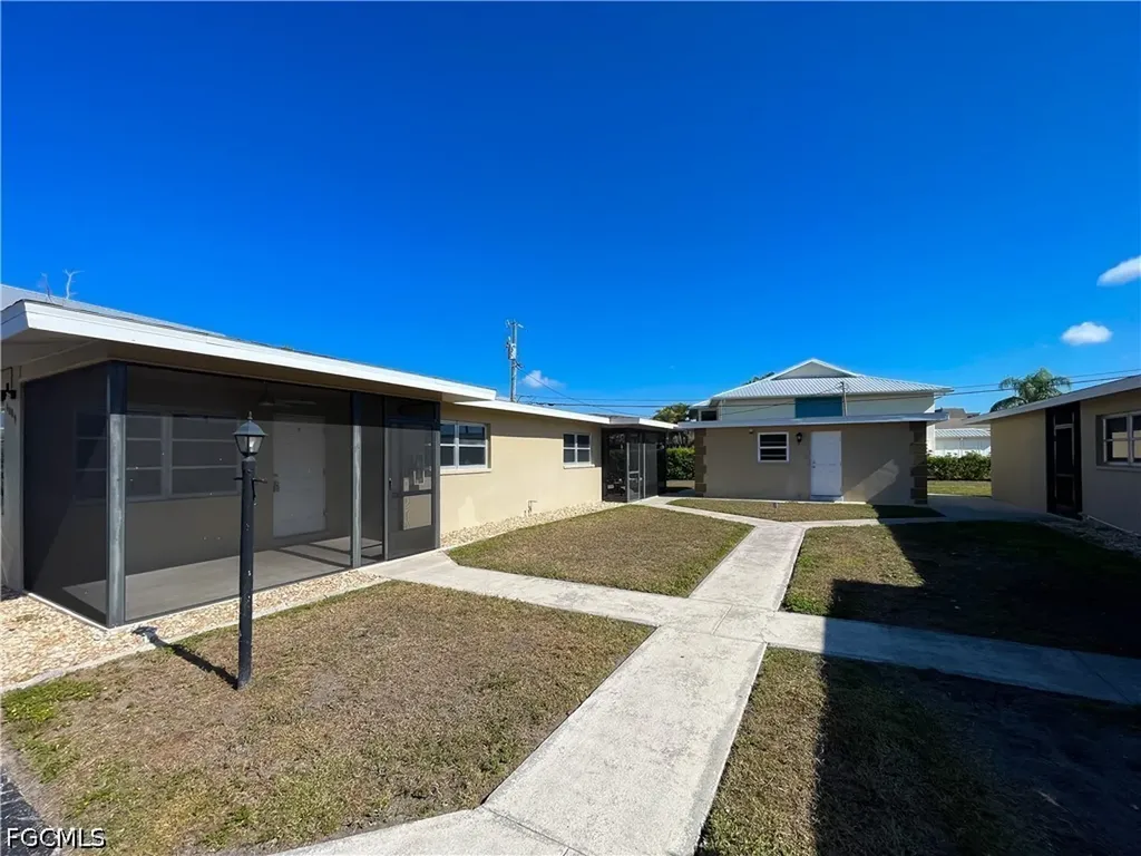 4009 SE 19th Avenue Cape Coral FL 33904