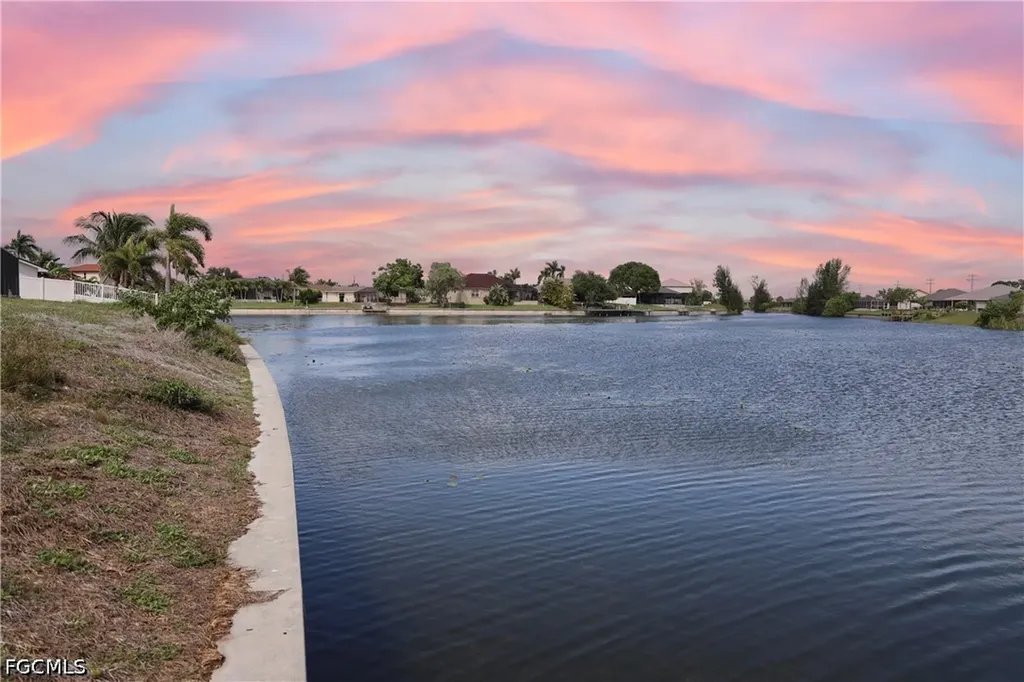 1118 SW 31st Terrace Cape Coral FL 33914