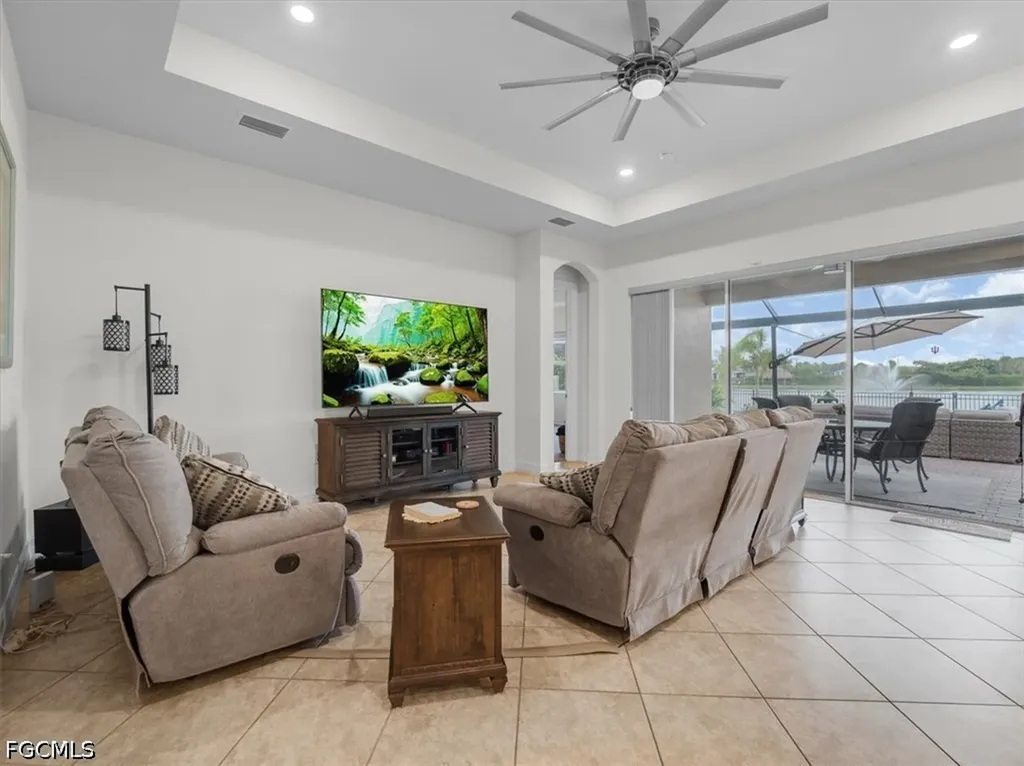 3271 Baravaldo Circle Cape Coral FL 33909