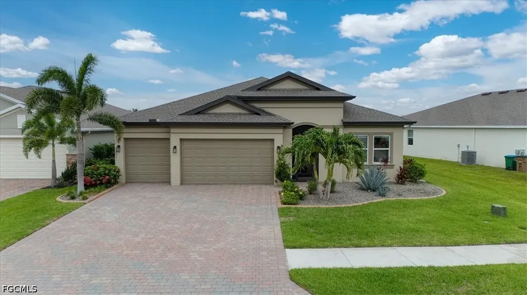 3271 Baravaldo Circle Cape Coral FL 33909
