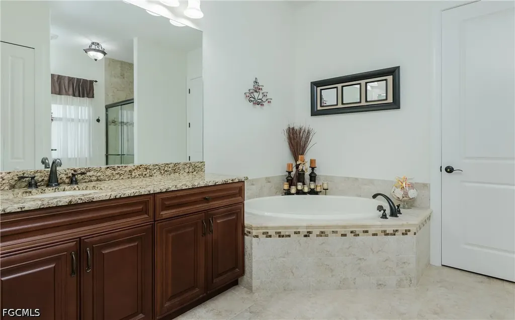 1525 SW 57th Terrace Cape Coral FL 33914