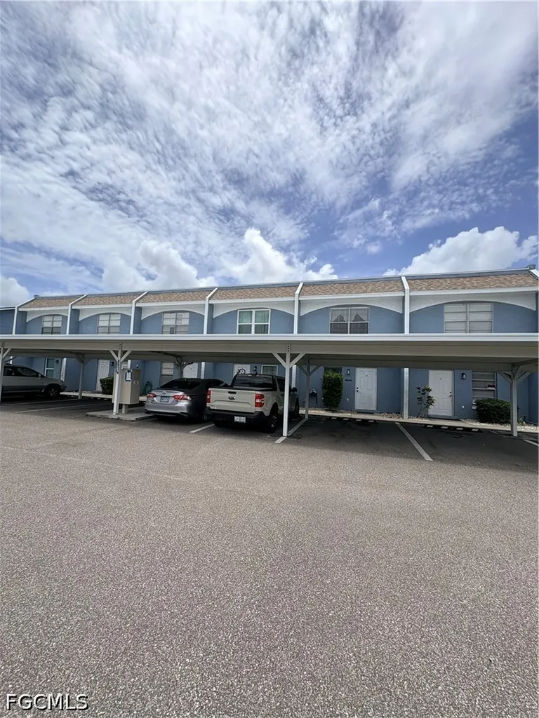 4514 SW 8th Place Cape Coral FL 33914
