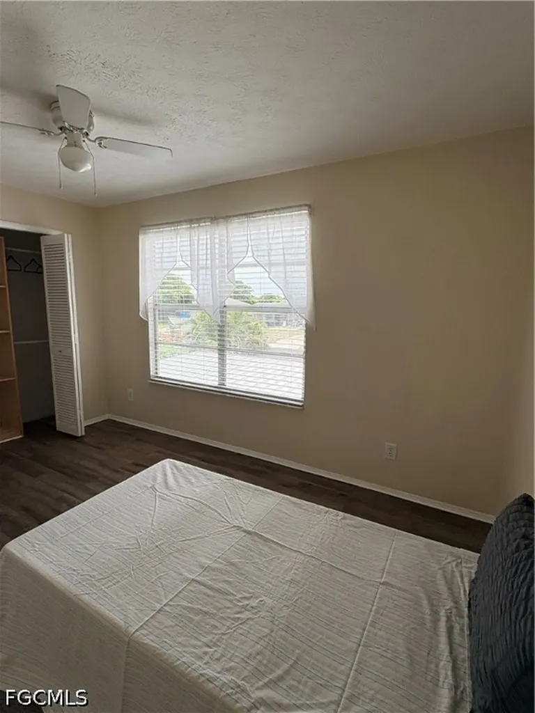 4514 SW 8th Place Cape Coral FL 33914