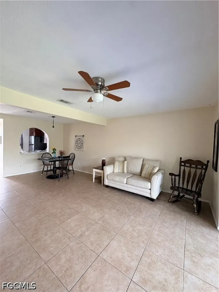 4514 SW 8th Place Cape Coral FL 33914
