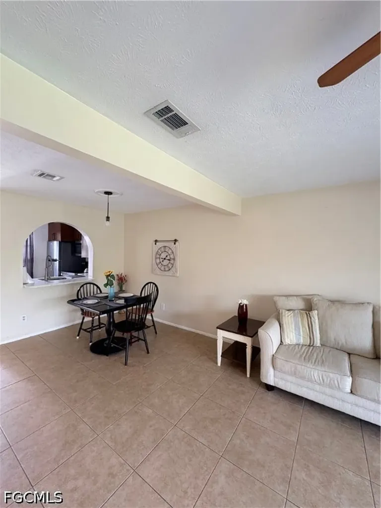 4514 SW 8th Place Cape Coral FL 33914