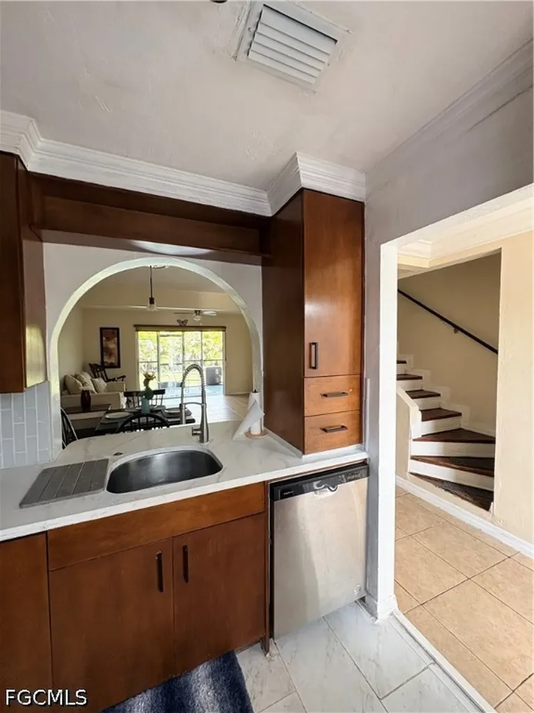 4514 SW 8th Place Cape Coral FL 33914