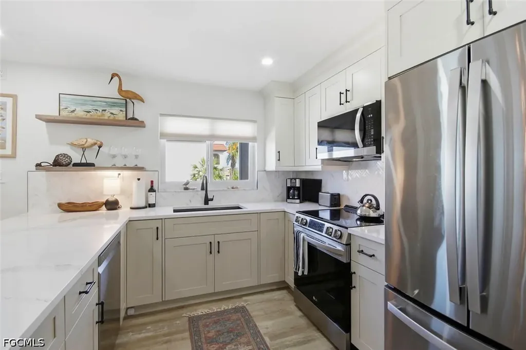 2265 W Gulf Drive Sanibel FL 33957