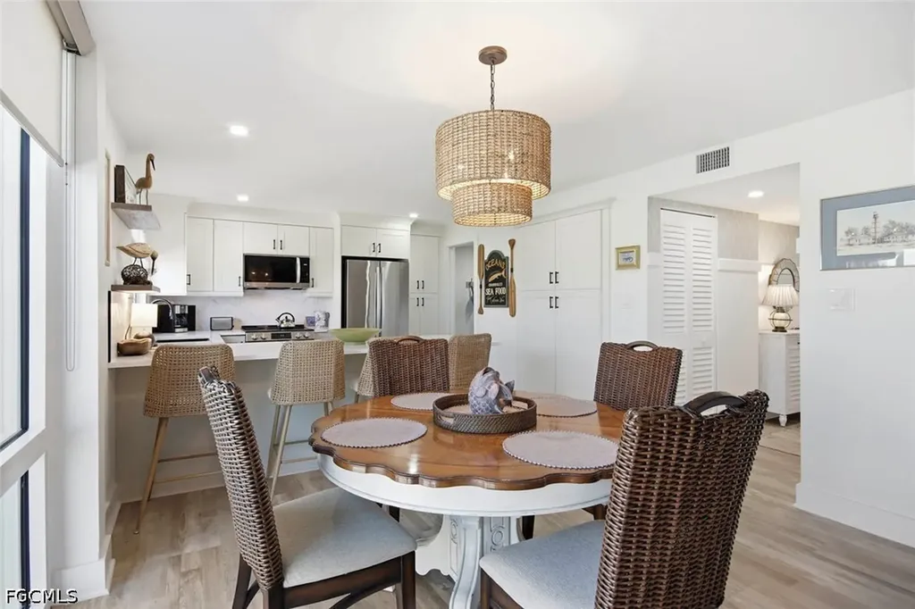 2265 W Gulf Drive Sanibel FL 33957