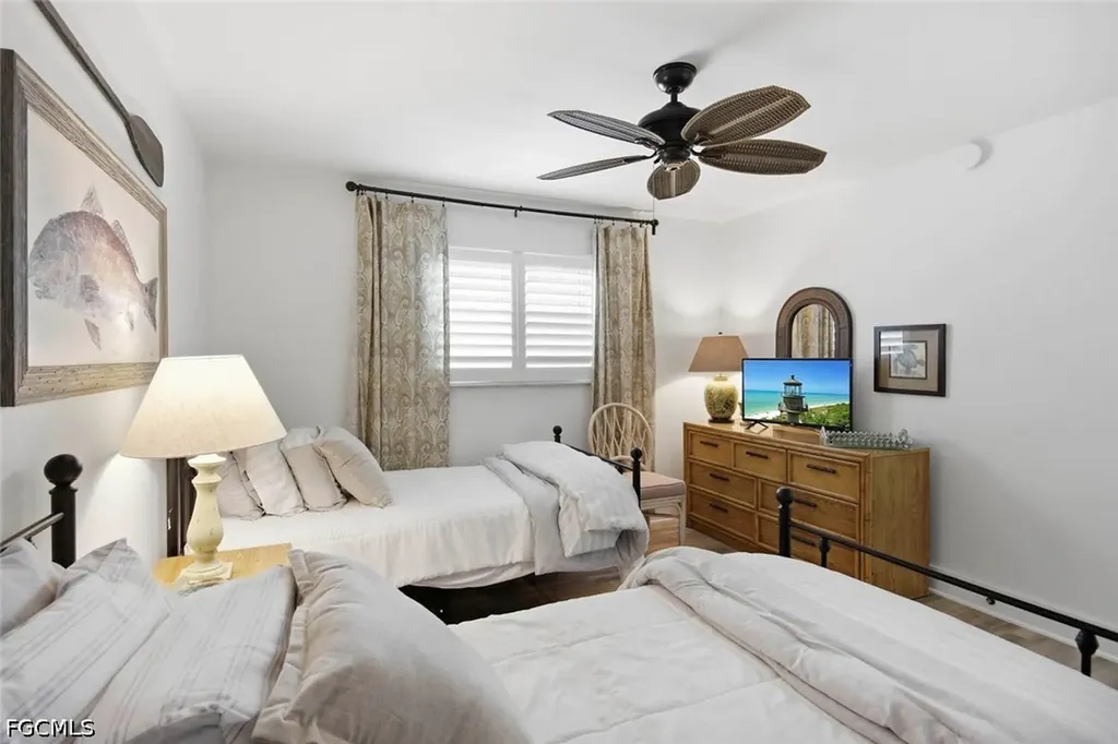 2265 W Gulf Drive Sanibel FL 33957