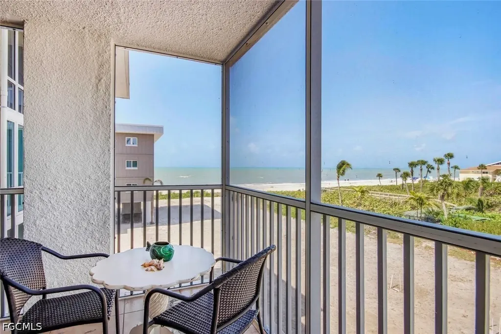 2265 W Gulf Drive Sanibel FL 33957