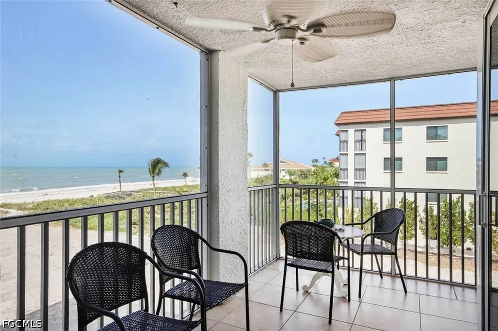 2265 W Gulf Drive Sanibel FL 33957
