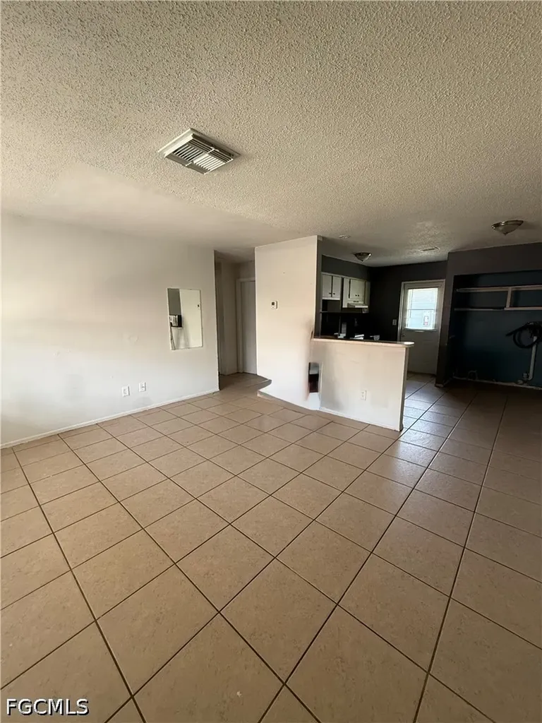 5456 10th Avenue Fort Myers FL 33907