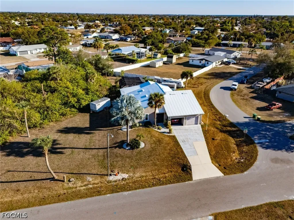 643 Blue Lane NW Port Charlotte FL 33952