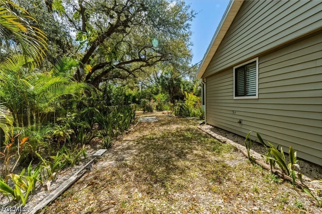 16235 Banyan Avenue Port Charlotte FL 33954