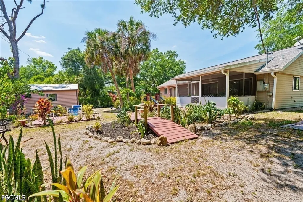 16235 Banyan Avenue Port Charlotte FL 33954