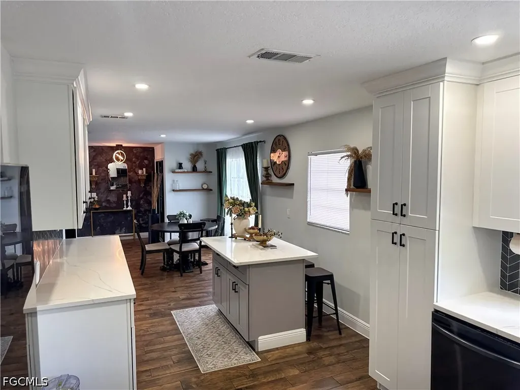 1019 Wyomi Drive Fort Myers FL 33919