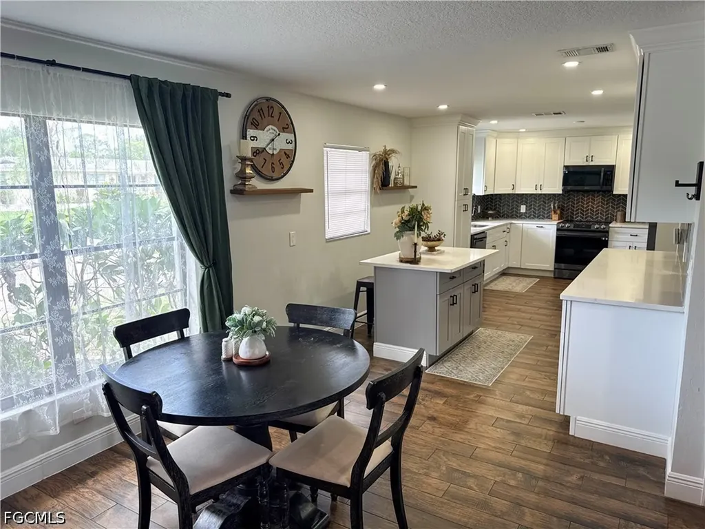 1019 Wyomi Drive Fort Myers FL 33919