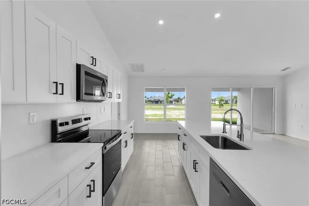 4130 NW 33rd Street Cape Coral FL 33993