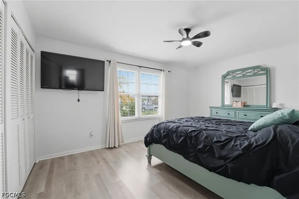 1212 SW 13th Street Cape Coral FL 33991
