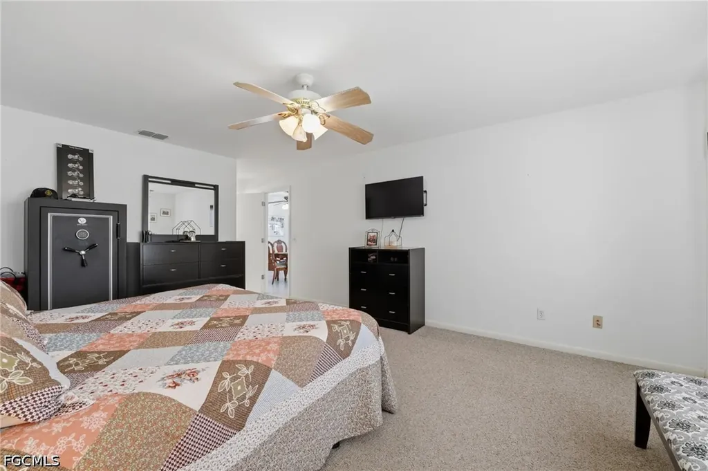 1212 SW 13th Street Cape Coral FL 33991