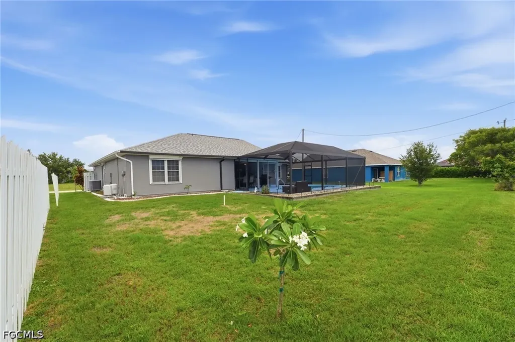 1212 SW 13th Street Cape Coral FL 33991