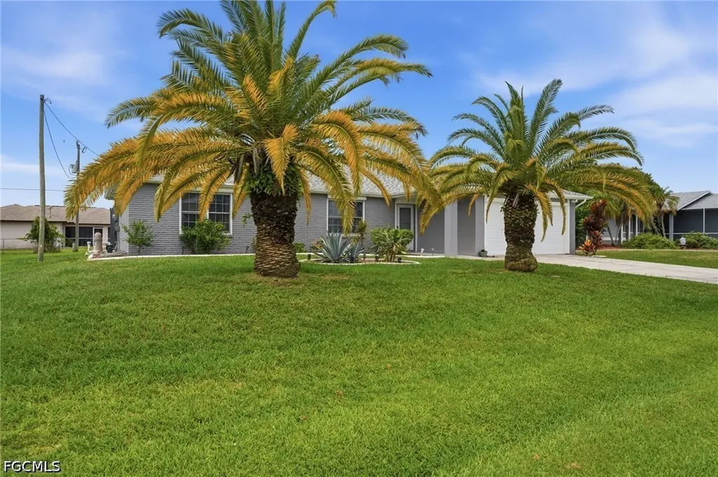1212 SW 13th Street Cape Coral FL 33991