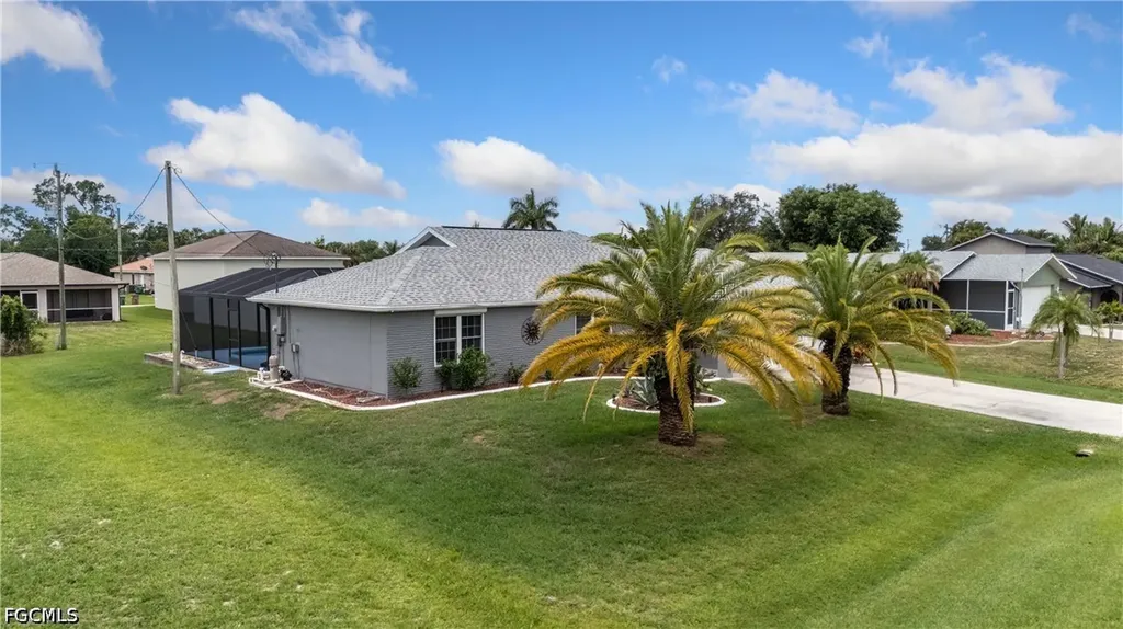 1212 SW 13th Street Cape Coral FL 33991