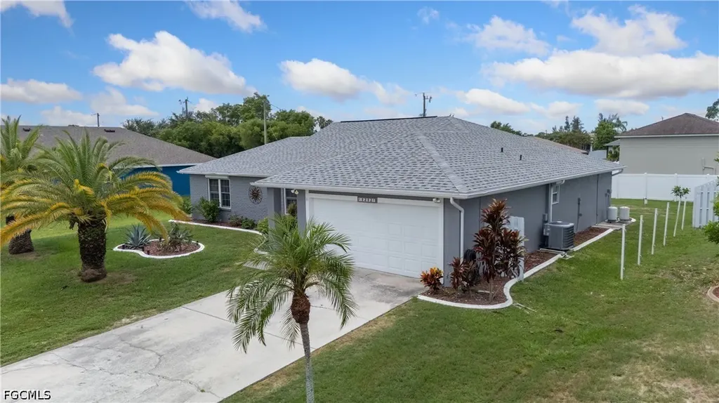 1212 SW 13th Street Cape Coral FL 33991