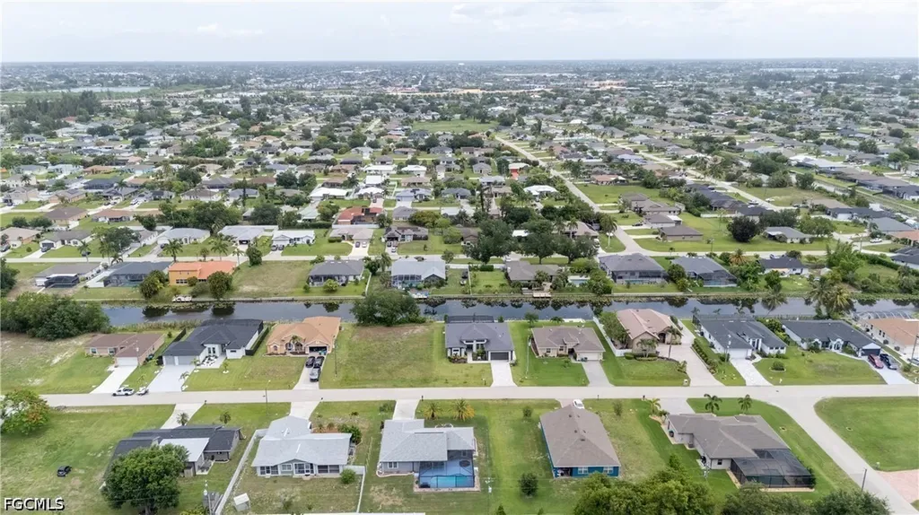 1212 SW 13th Street Cape Coral FL 33991