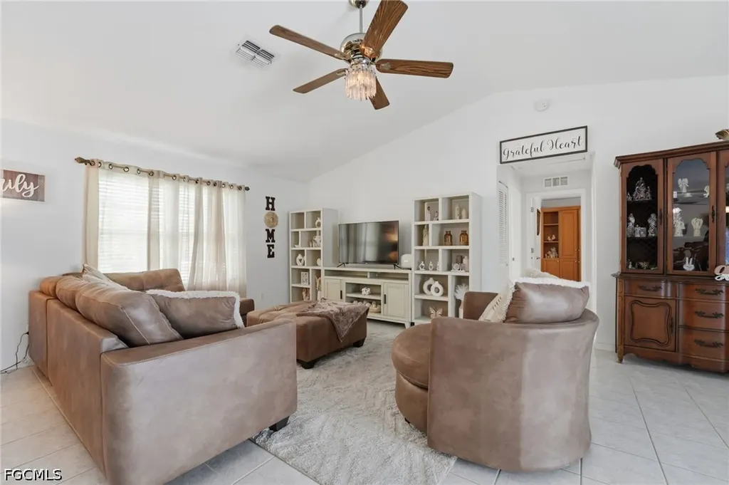 1212 SW 13th Street Cape Coral FL 33991