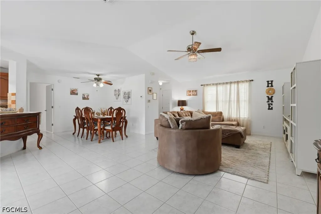 1212 SW 13th Street Cape Coral FL 33991