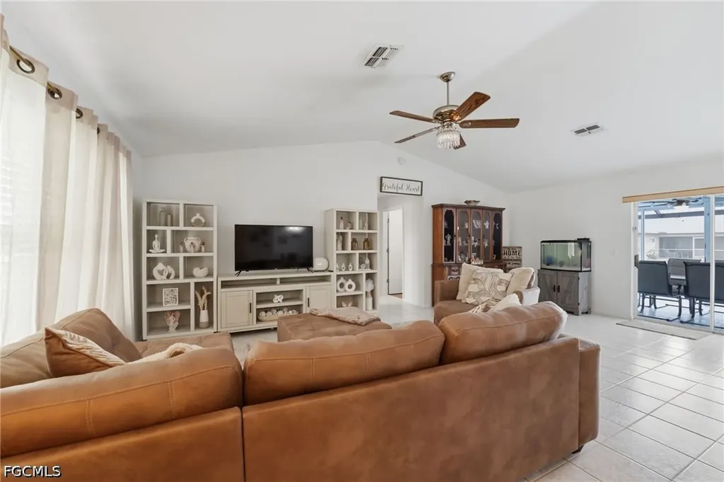 1212 SW 13th Street Cape Coral FL 33991