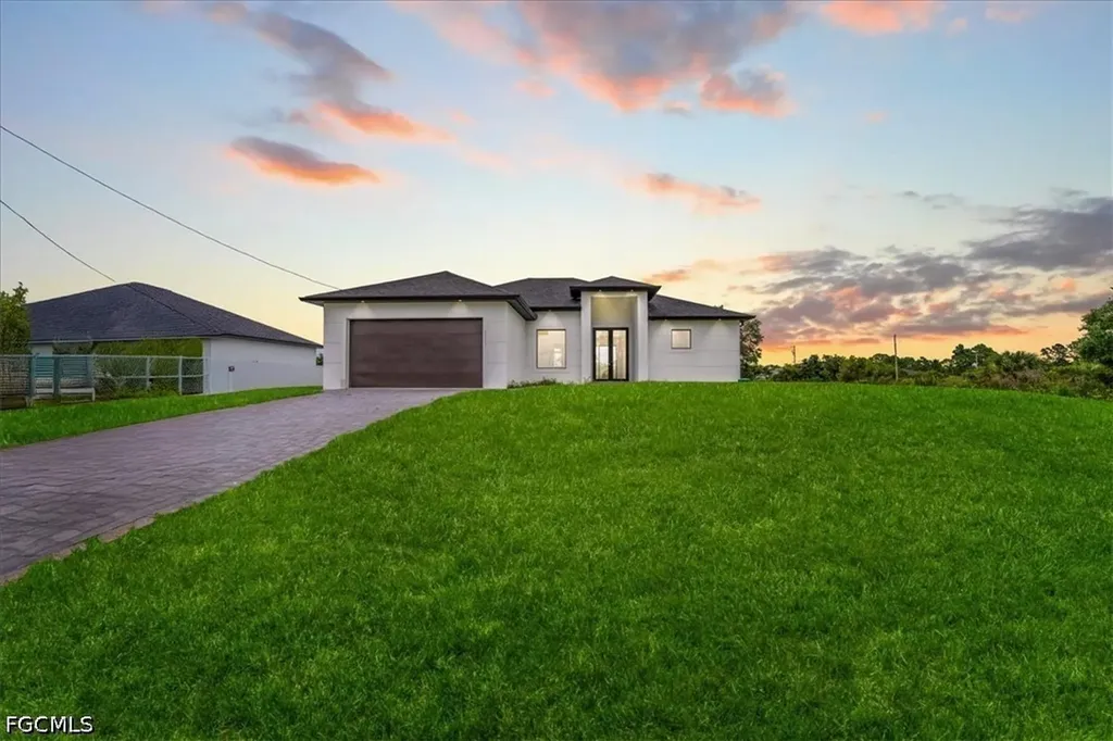 3371 Meadow Road Lehigh Acres FL 33974