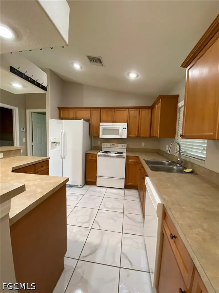 306 NE 14th Terrace Cape Coral FL 33909